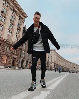 Площадка блоггер биография