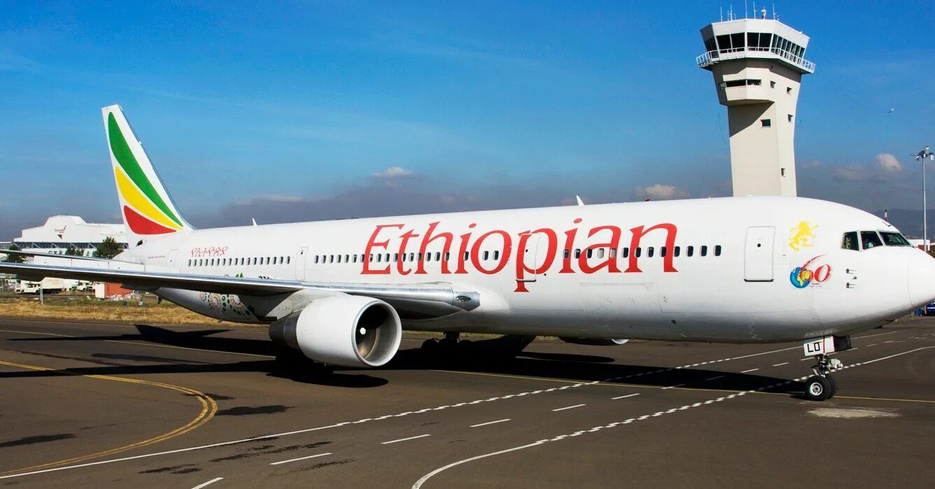 Et 761 ethiopian airlines. Ethiopian Airlines 737-800. Боинг 737 эфиопские авиалинии. Boeing 737-800 эфиопские авиалинии. Boeing 737 Max Ethiopian Airlines.