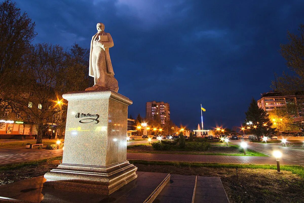 Памятник Тарасу Шевченко (Горловка). Виды Мелитополя. Памятник тарасу шевченко орск