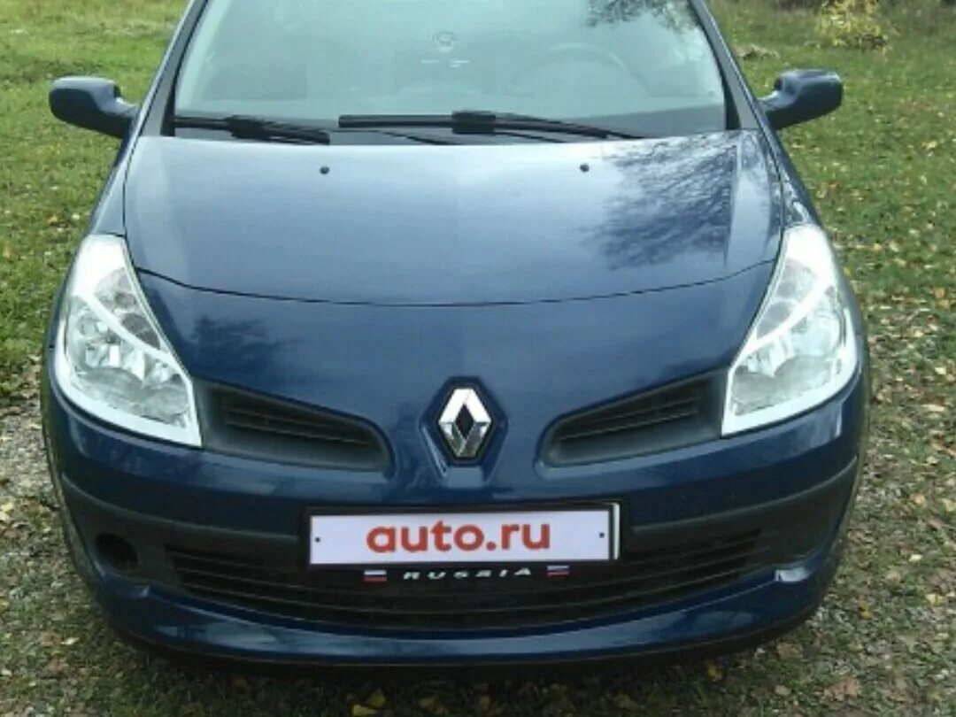 Куплю машина иванова пробегом. Рено Клио 3 МТ 1.2 бензин. Renault Clio 3 Grandtour Green. Рено Клио 3 хэтчбек цвет голубой. Машины с пробегом Иваново.