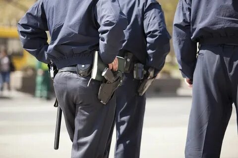Применение огнестрельного оружия спецсредств сотрудниками полиции
