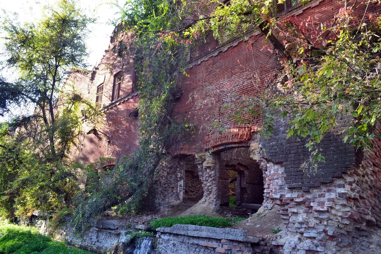 куда съездить в ростове на дону. куда можно съездить. каньон гуково. куда съездить в ростове на дону. соборная площадь ростов-на-дону.