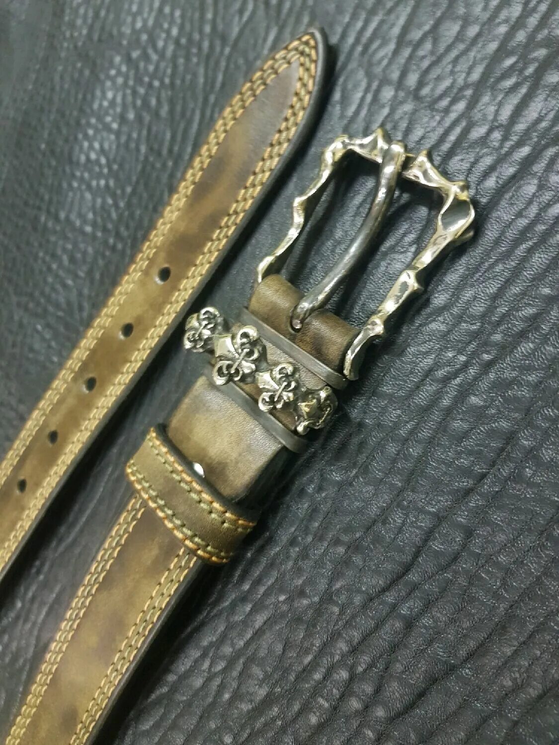 Художественные изделия из металла. Литые изделия из металла. Ручное литьё пвх. Подстаканник ржд космос. Литье подсвечников из бронзы.