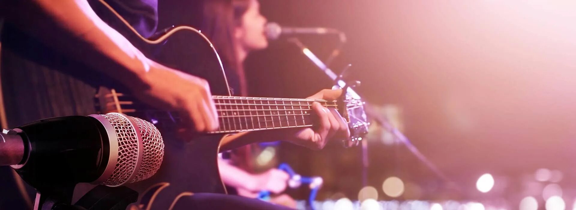 Music live performance. Гитарист на сцене. Music live performance. Music live performance. Music live performance.