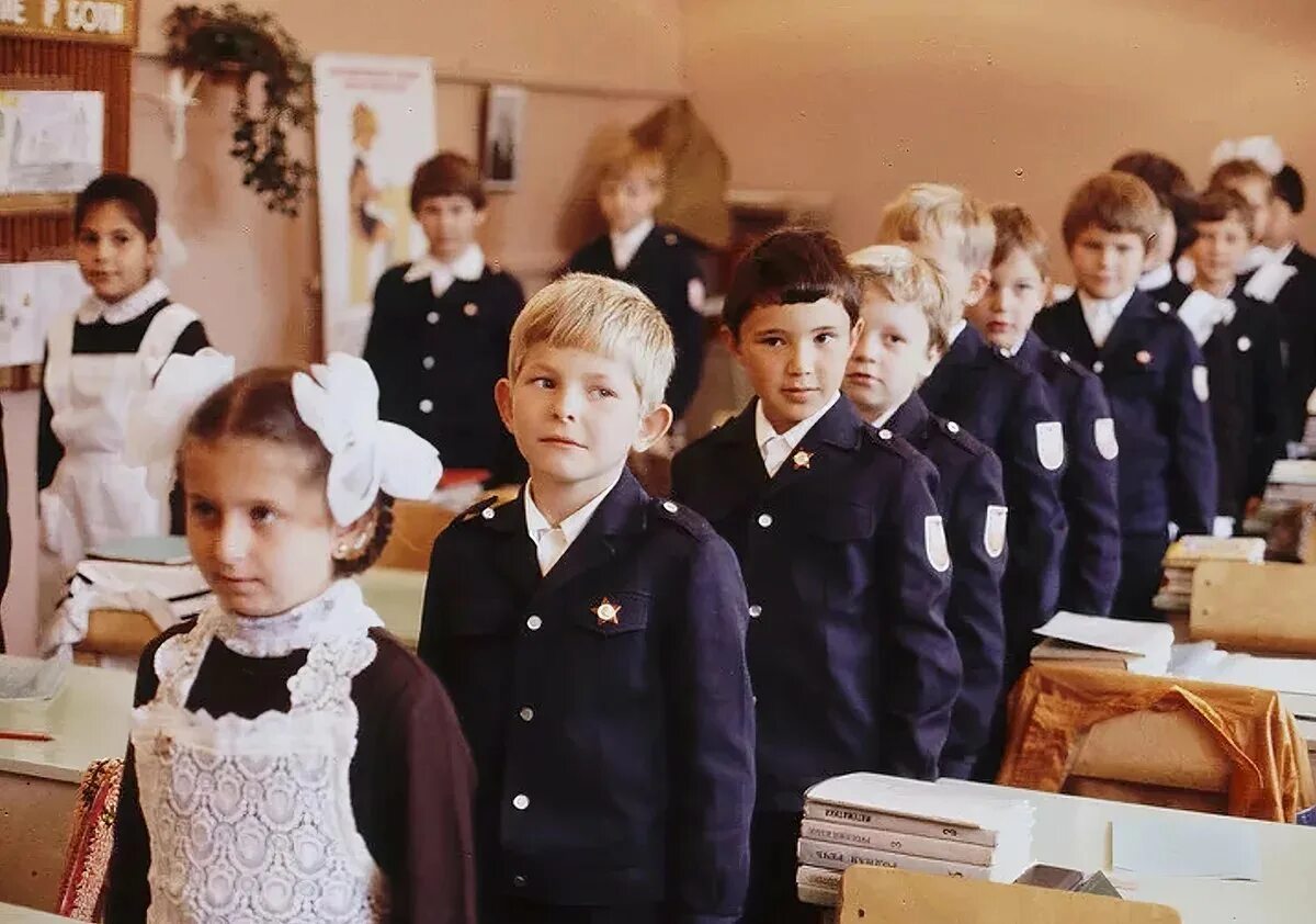 Союз форма школьная форма. Советские школьники. школьная форма cccр. советская школьная форма. школьная форма 80-х.