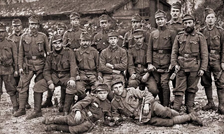Первый вв. Солдат Австро-венгерской армии 1914. Австро Венгрия солдат 1 мировая. Армия Австро Венгрии в 1 мировой.