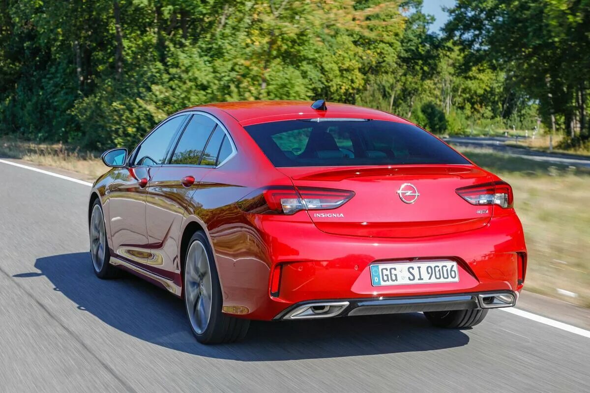 Опель инсигния 2025 года. Опель инсигния 2025. opel insignia gsi 2025. опель инсигния 2025. опель insignia 2025.