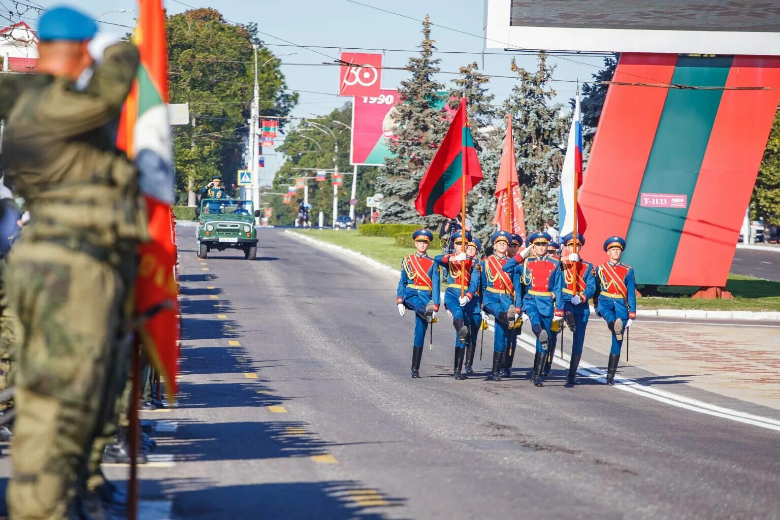 Парад в Приднестровье 2 сентября 2020. Приднестровье военный парад. Парад Победы Тирасполь ПМР. 2 Сентября день Республики ПМР.