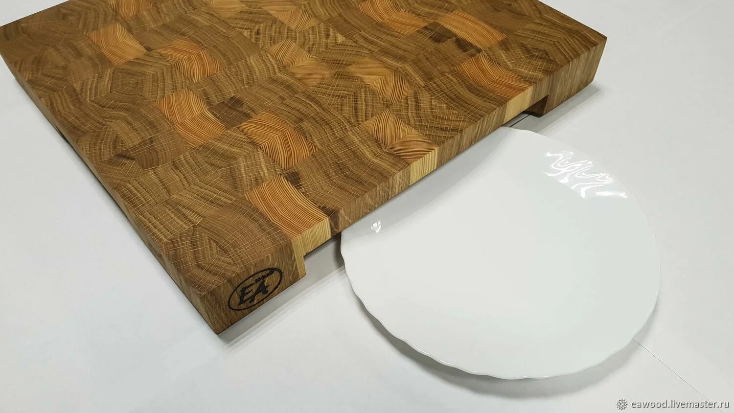 Березники пермский край доска почета города. Березники черепанов мемориальная доска. Доска березники. Торцевая разделочная доска из березы фото. Доска березники.