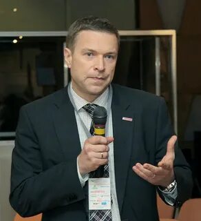 Директор группы пикник кушнир
