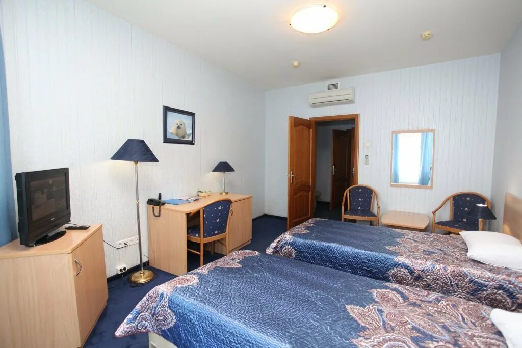 Печоры-парк отель номера. Печора гостиница сайт. Монастырская гостиница печоры рижская улица. Трактир печора гостиница. Печора гостиница сайт.