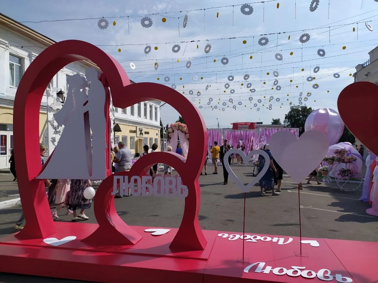 Муром семейный. Муром семейный. Гуляния в муроме 8 июля. Муром семейный. Праздник петра и февронии в муроме.