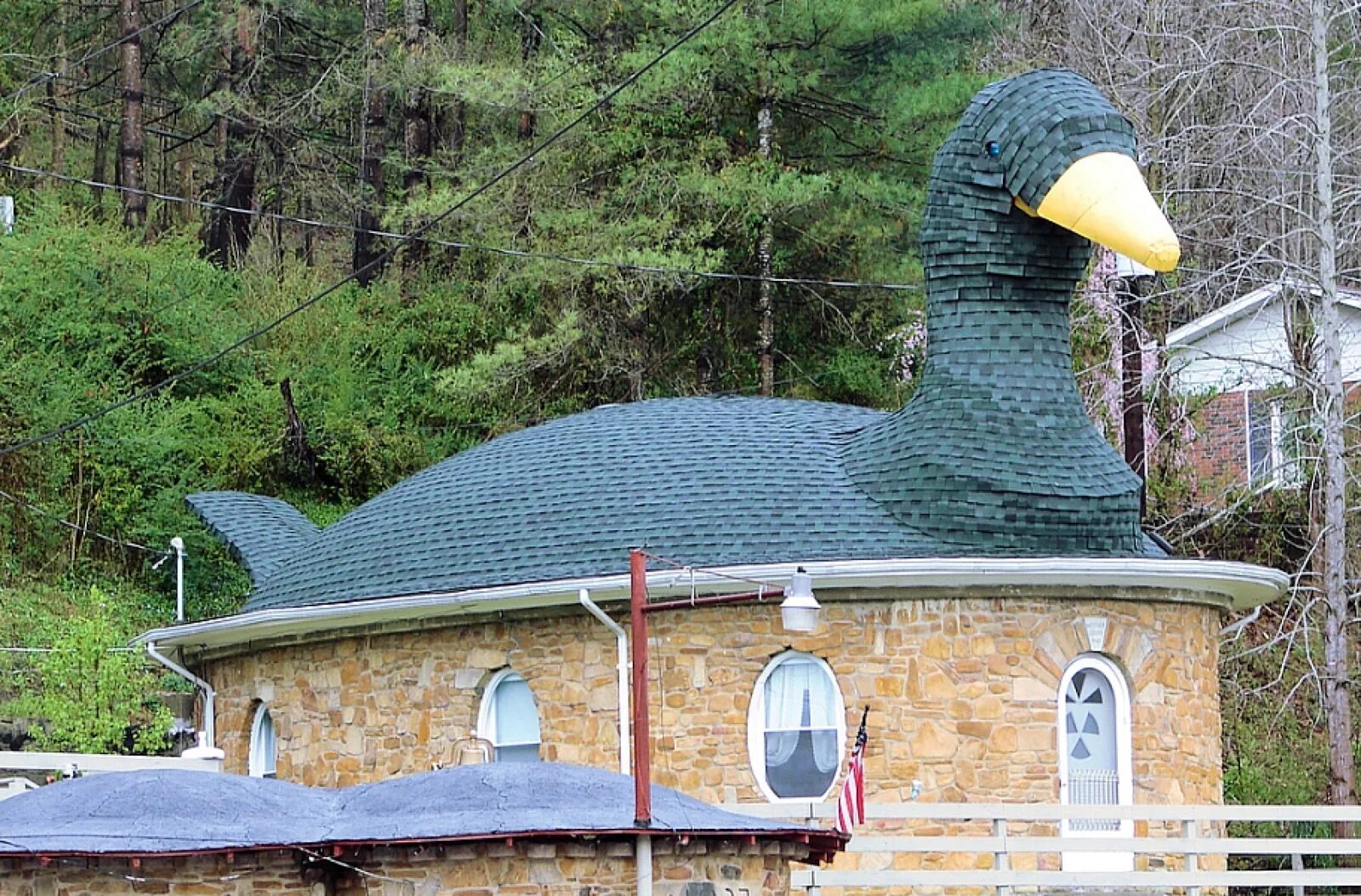 Дом в виде утки. Дом в виде животного. Дом в виде утки. Дом в виде утки. Утёнок лалафанфан.