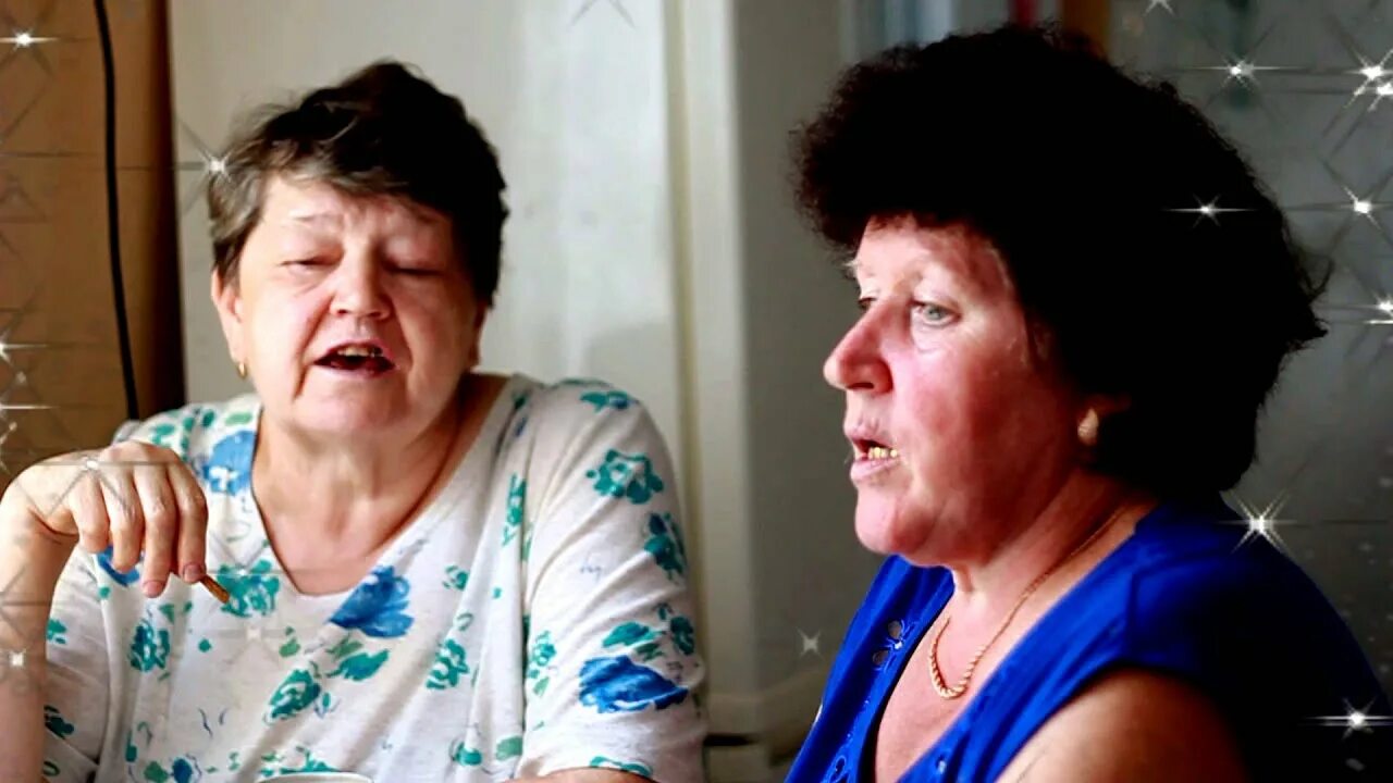 Старые русские под гармонь. У дуба старого минус. У дуба старого трава не скошена. У дуба старого трава не скошена. Под гармошку у дуба старого.