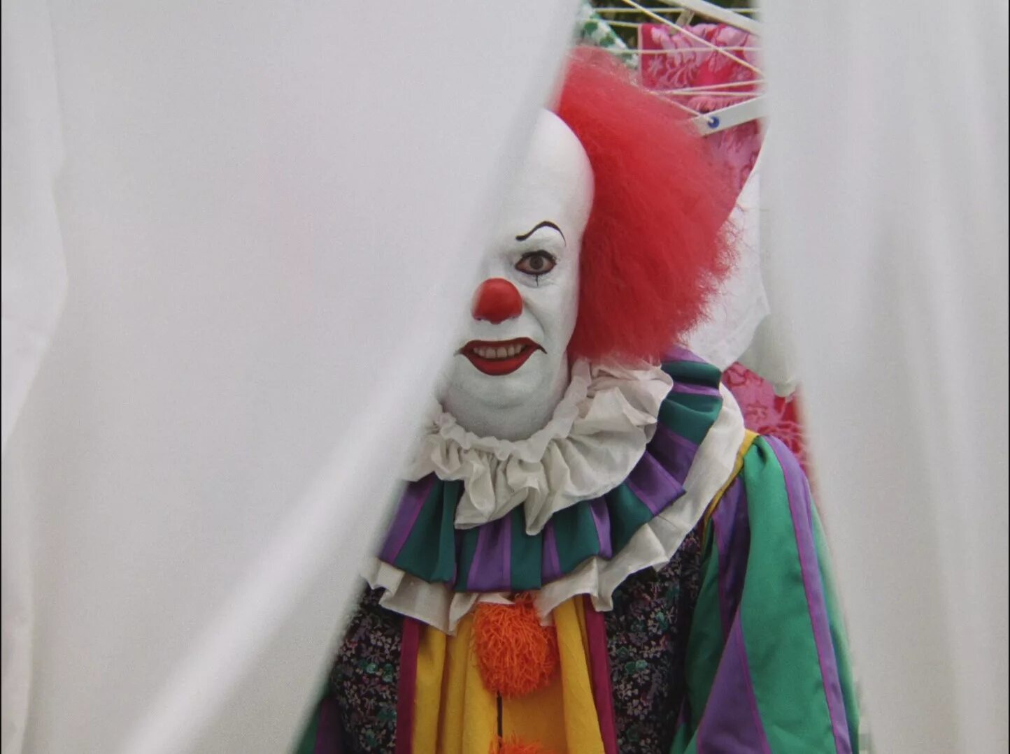 Телевизор с клоуном. Клоун сериал 2005. Клоун тв. Клоун блондин. Clown tv.