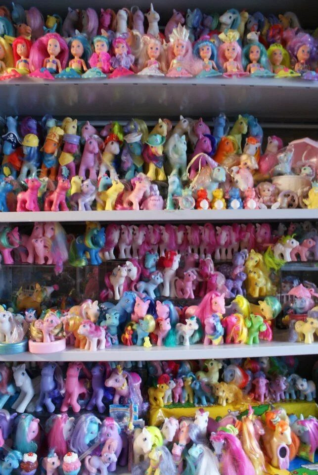 My little pony сборник. МЛП игрушки g1. My little Pony g2 Toy collection. My little Pony 1980 игрушки. Много игрушек пони.