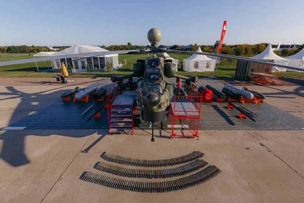 Национальный центр вертолетостроения миль и камов. Ми-28нэ вертолеты России. Ми 28 нэ в Дубае. Ми-28нэ Рособоронэкспорт. Вертолетный завод ка-52.