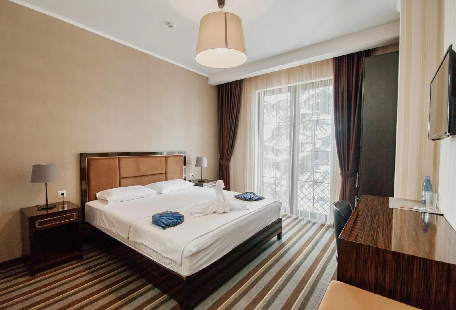 Afon resort black sea hotel 3*. Афон резорт. Afon resort hotel абхазия. Afon resort hotel. Афон резорт отель абхазия.