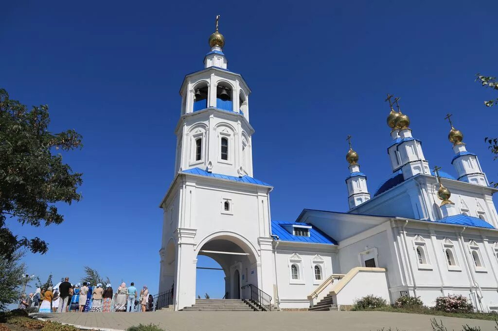 елена матвеева хореограф санкт-петербург. белый новошахтинск. памятники города новошахтинска. дмитрий семенов новошахтинск. ночной новошахтинск.