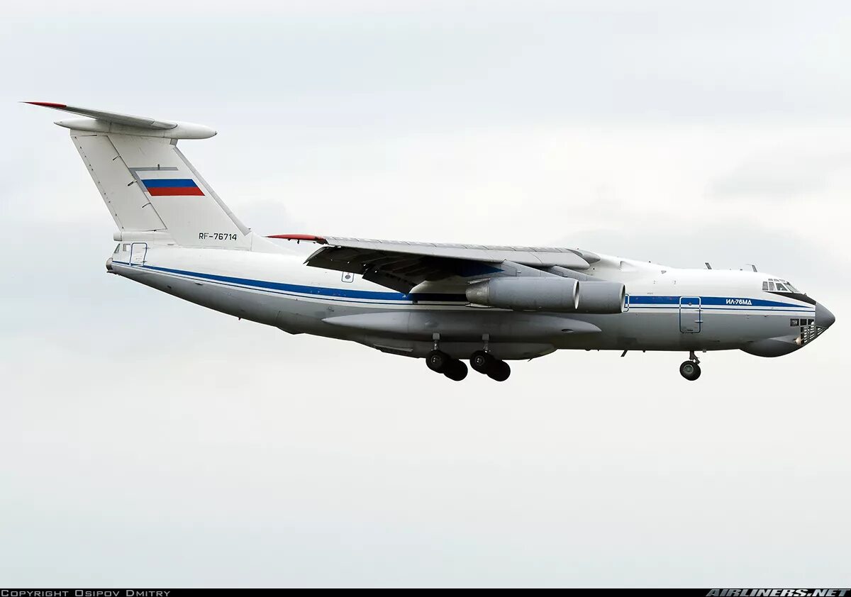 Беззубкин командир самолета ил 76. Ил-76 кабина пилотов. Беззубкин командир самолета ил 76. Ил-76мф. Беззубкин командир самолета ил 76.