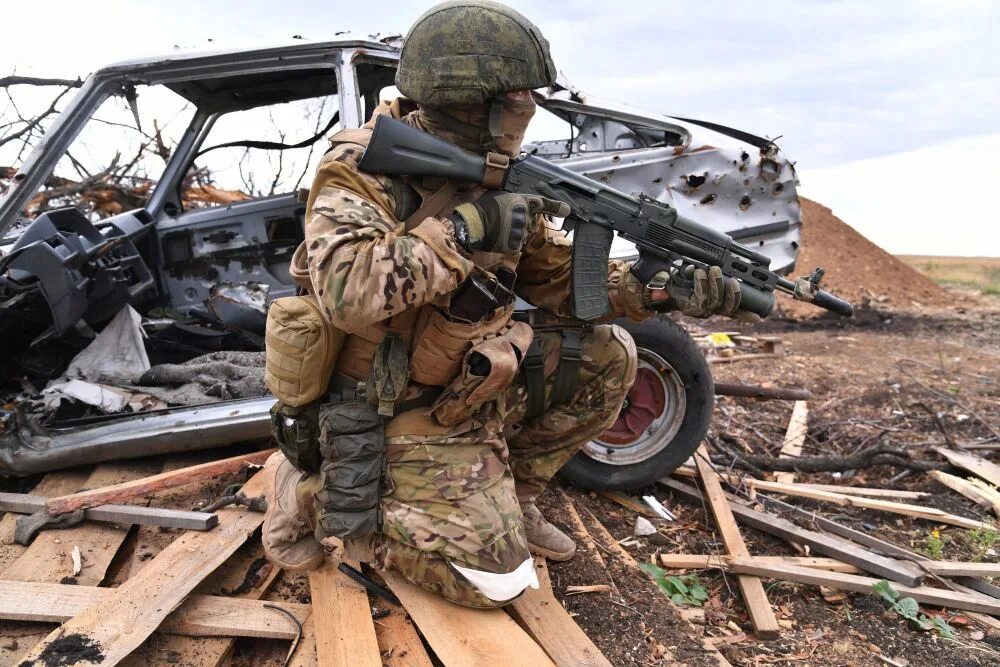 Боец чвк вагнера на украине. ЧВК Вагнер на Украине. Боец ЧВК Вагнер. ЧВК Вагнер на Украине 2022. Молькино ЧВК Вагнер.