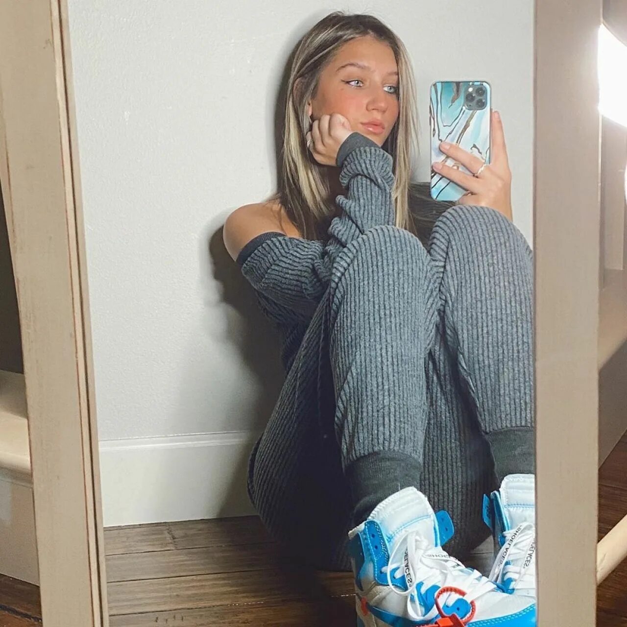 Чапаева тик ток. Красивые девушки из тик тока. Аня покров тик ток. Аня покров тиктокер. Рост ани ищук.