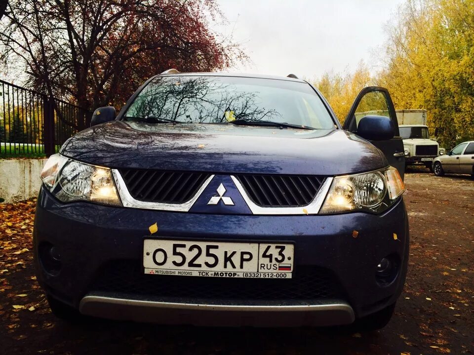 Лампы аутлендер 2011. Лампа ближнего света outlander xl 2010. Лампочки ближнего света н4 fukurou. Лампы аутлендер 2011. Аутлендер xl 2011.