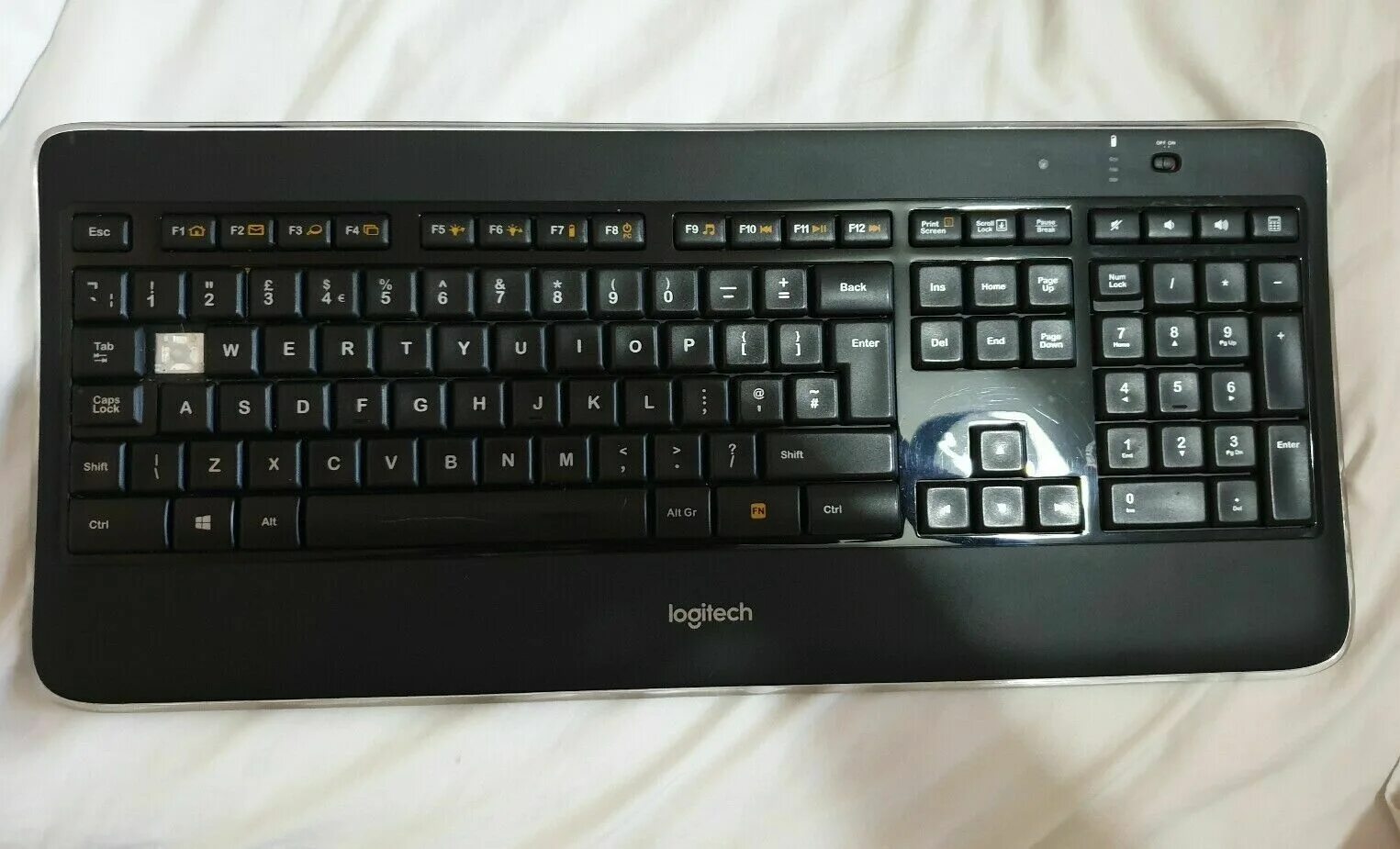 Illuminated keyboard wireless. Клавиатура logitech wireless illuminated k800. клавиатура беспроводная logitech k800. logitech k800 illuminated. беспроводная клавиатура с подсветкой logitech wireless illuminated keyboard k800.