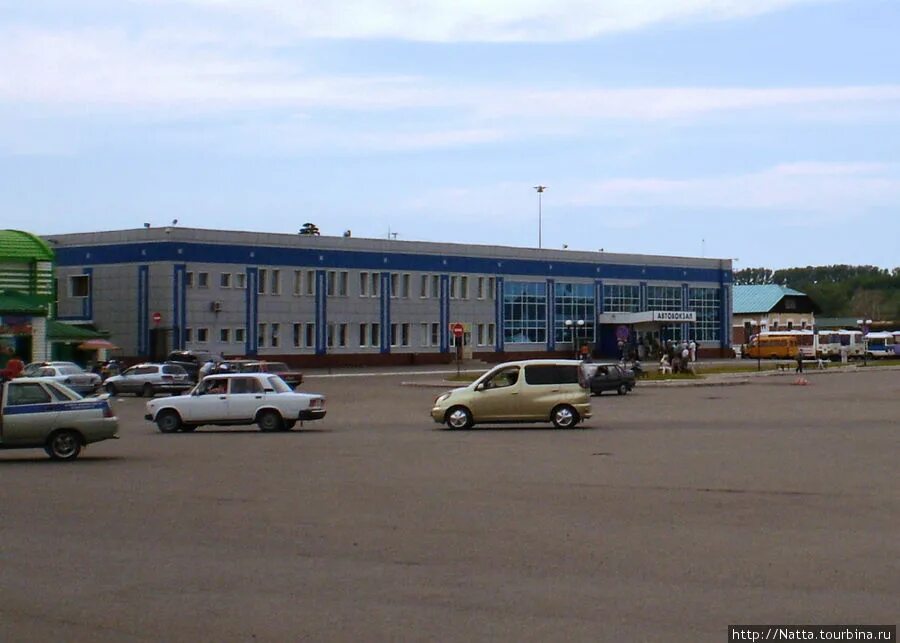 Сайт автовокзала бийск. Автовокзал Бийск. Бийск Алтайский край автовокзал. Старый автовокзал Бийск. Справочная автовокзала Бийск.
