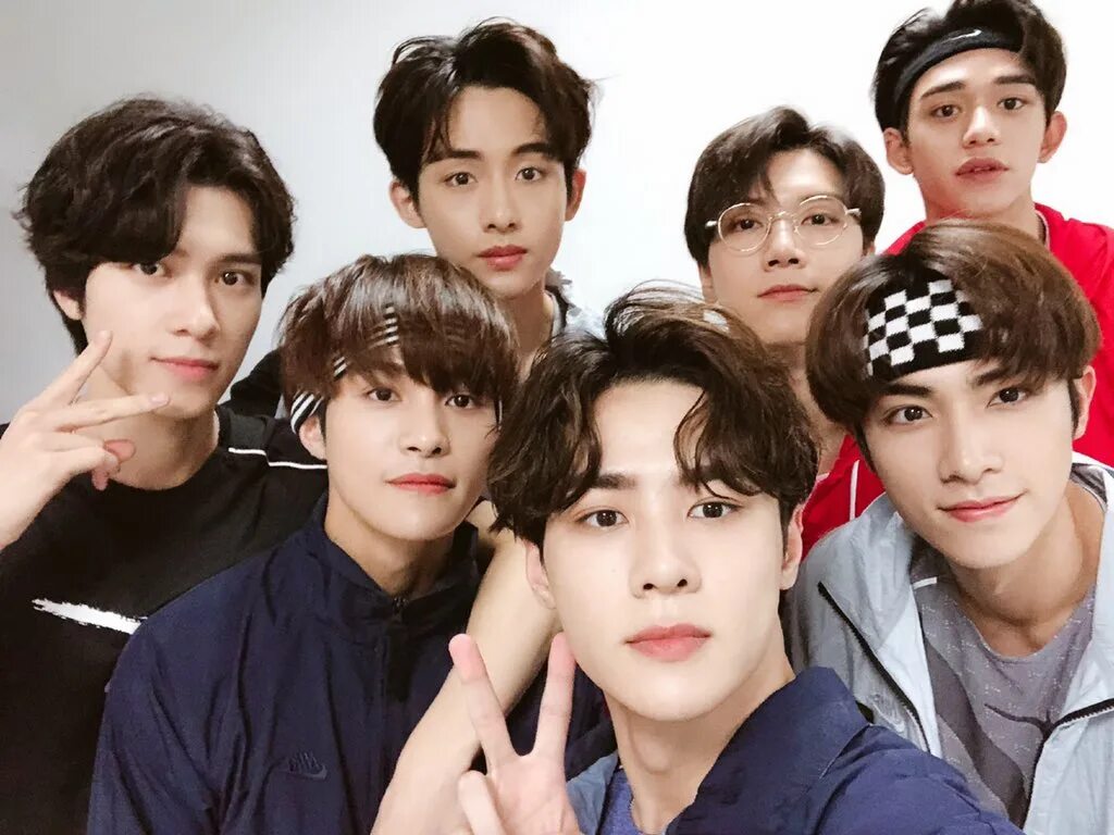 Группа nct участники. Группа Wayv. Группа Wayv участники. NCT Wayv. НСТ участники Wayv.