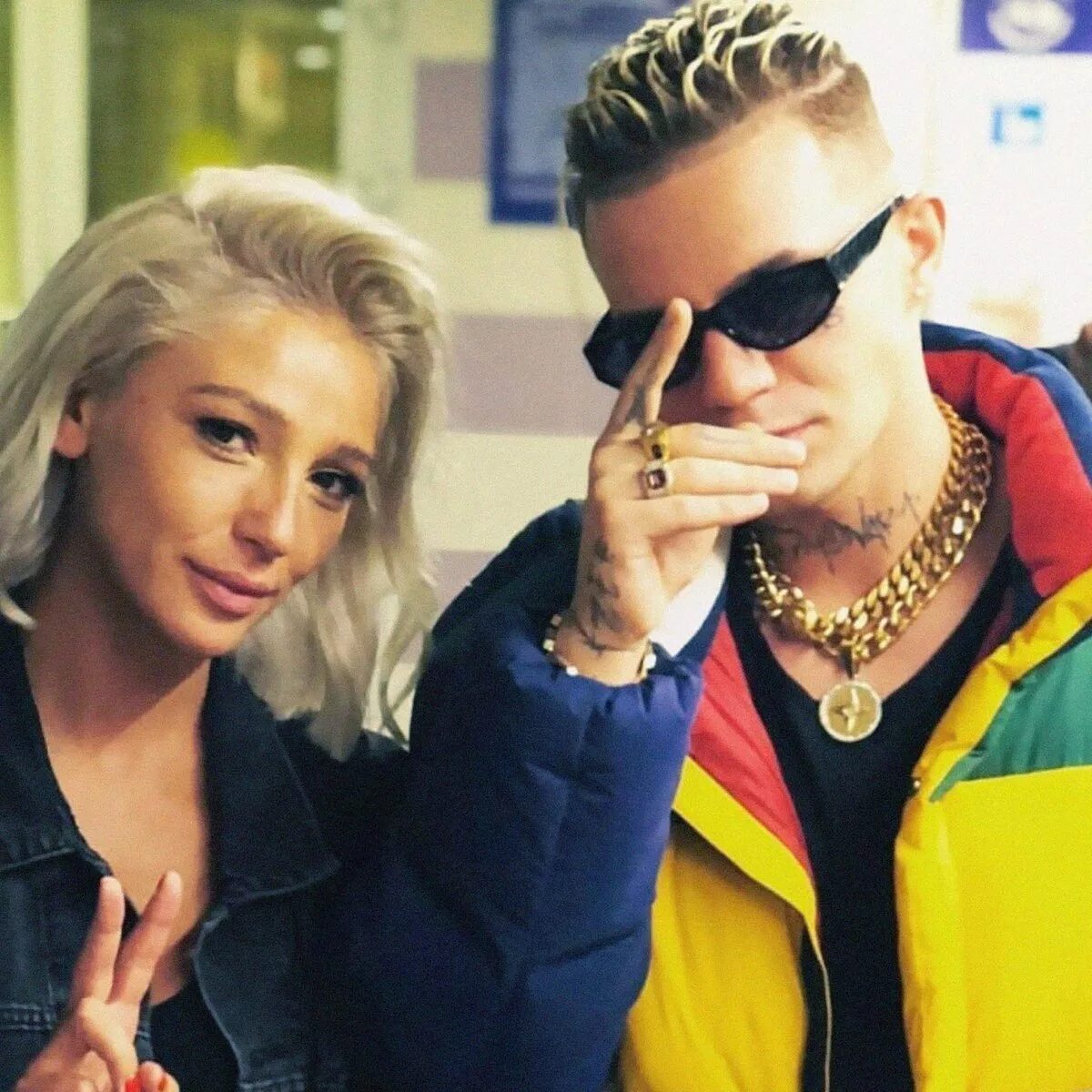 Элджей и ивлеева. Элджей и настя ивлева. Вечеринка евлеевой 18. Настя ивлеева с подругами. Настя ивлиева и элджей.