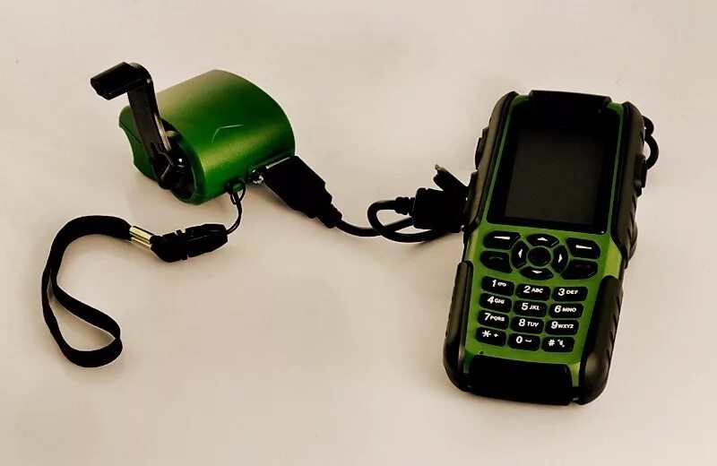 Новые телефоны военным. Рация с GPS Daxon. Рация GPS Albrecht. Vigis Cell Phone Walkie Talkie. Рация водонепроницаемая.