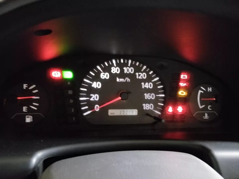 Санни не работает спидометр. 6n100 оптитрон. оптитрон на nissan sunny fb15. панель оптитрон ниссан санни fb15. nissan sunny приборка оптитрон.