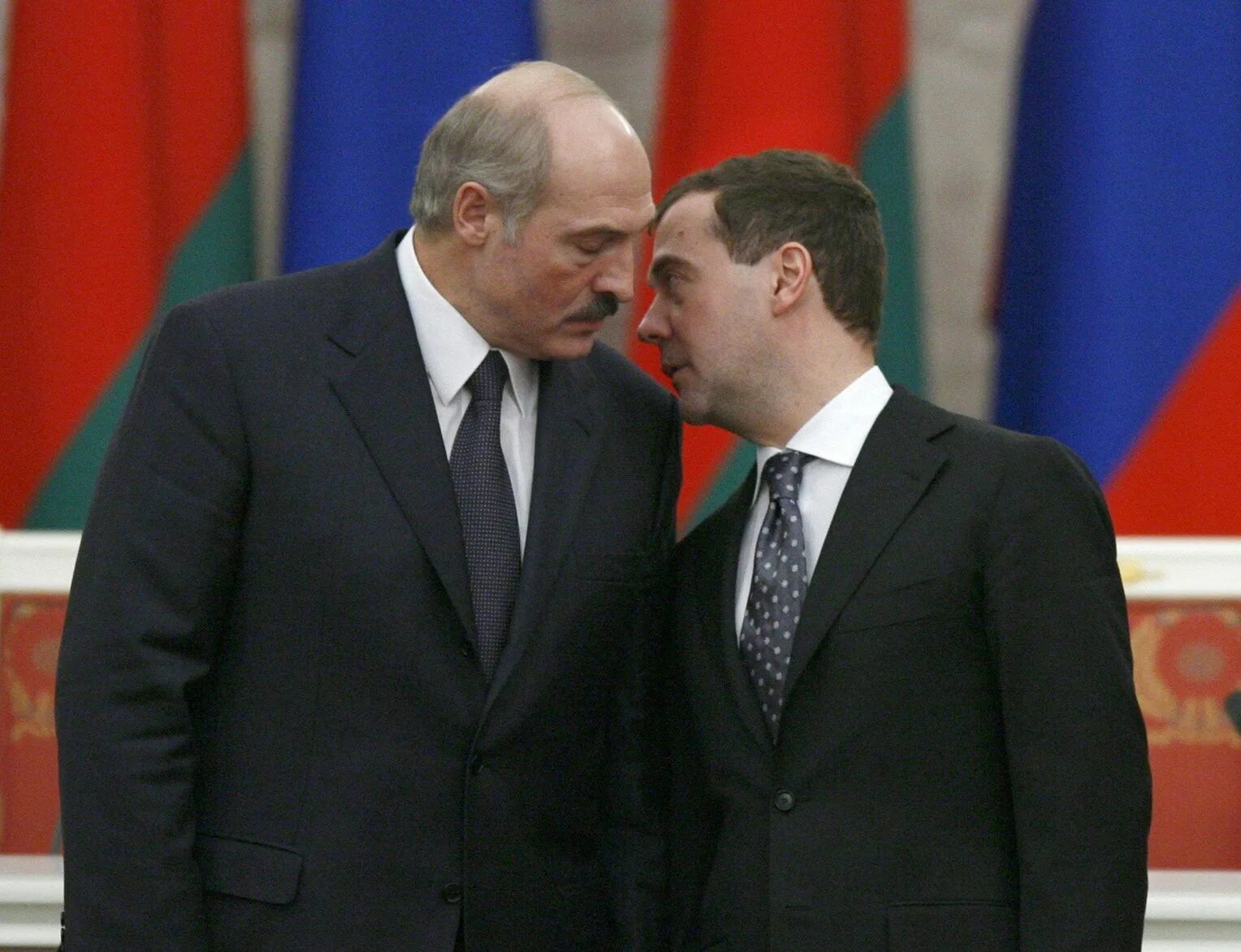 Рост лукашенко александр. Рост лукашенко александр. Лукашенко и мезенцев. Александр григорьевич лукашенко рост. Александр григорьевич лукашенко рост.