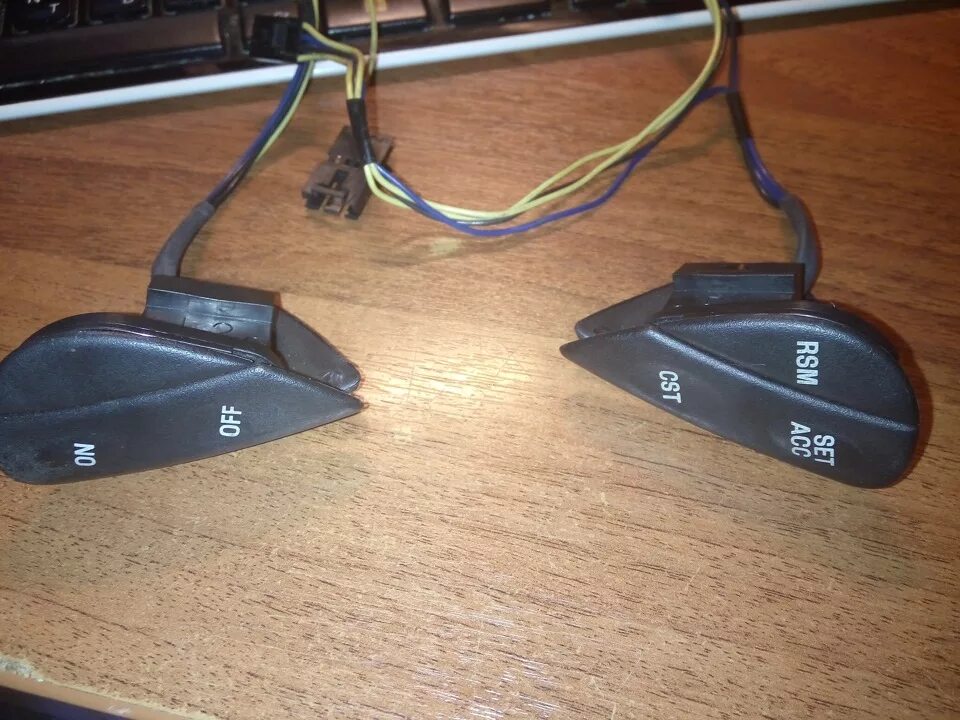 Кнопки круиз контроля ford focus. Кнопки круиз форд. Кнопки круиз контроля мондео 3. Кнопки круиз форд. Кнопки круиз контроля ford focus.