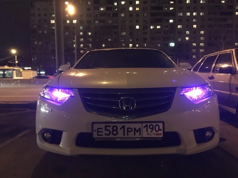 Accord 8 лампы. Ламп освещения поворота honda accord. Оригинальные лампы ближнего света на хонда пилот 2012. Accord 8 лампы. Лампочки в габариты хонда аккорд 8.