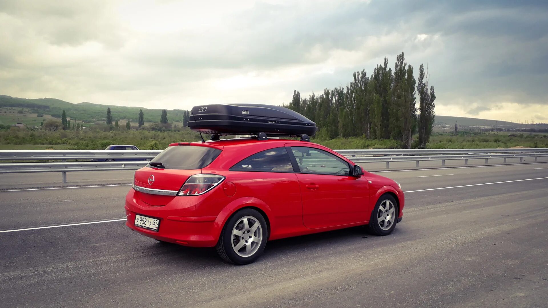 Крыша astra h. Автобокс opel astra h. автобокс на opel astra h gtc.