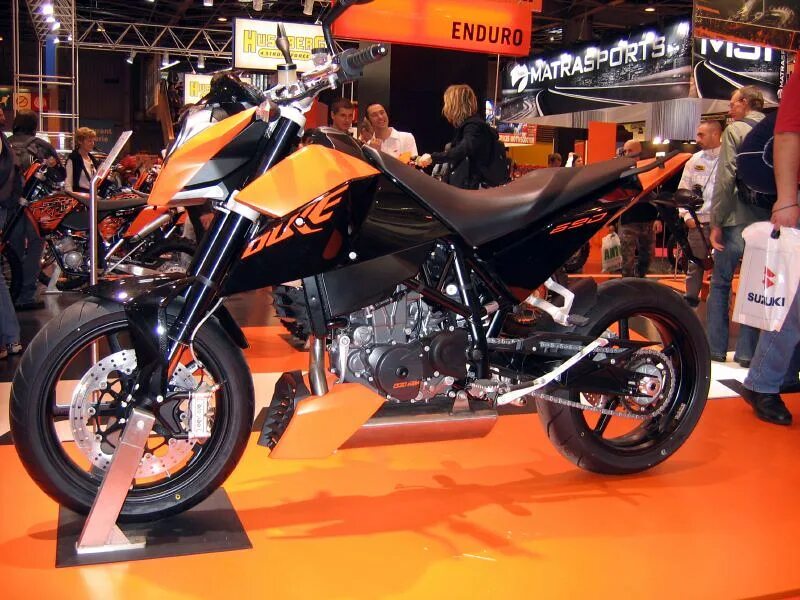 КТМ Дюк 650. KTM Duke 650. КТМ родстер 650. KTM 650 Supermoto.