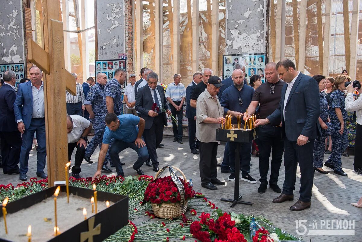 Северная Осетия Беслан 1 сентября. Памяти жертв терроризма. Осетии 1 сентября