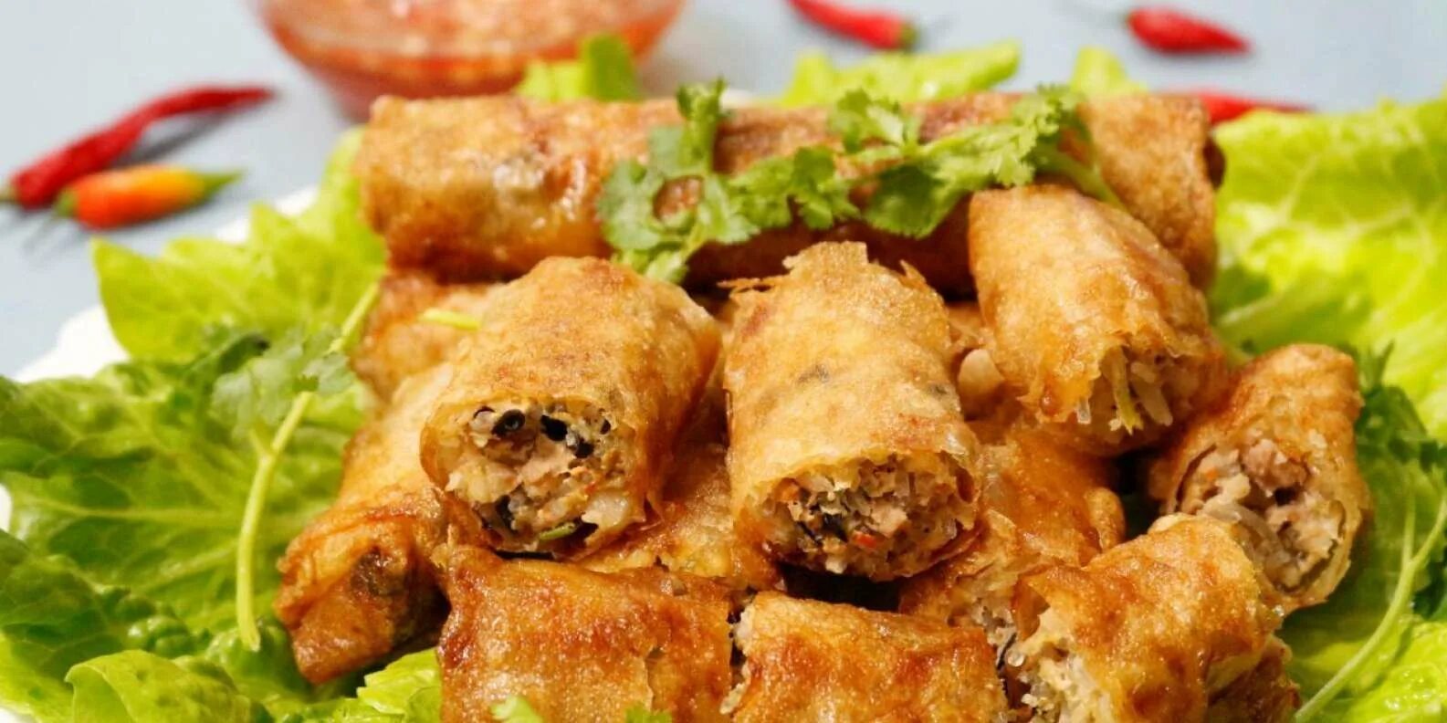 Нэм вьетнамские. Нэм Нэм Вьетнамская кухня. Спринг ролл ngon. Нэм РАН.