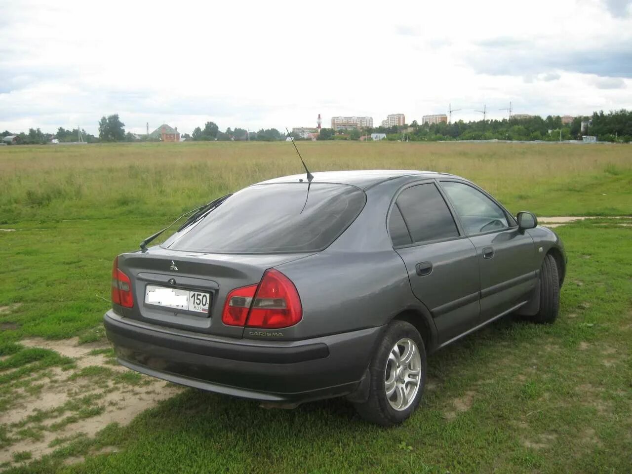 Митсубиси каризма личвек. Мицубиси carisma 1. Mitsubishi carisma хэтчбек эвакуатор. 6. Mitsubishi carisma, 2001 лифтбек.