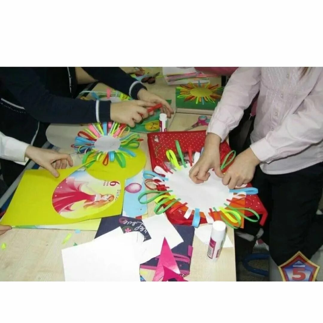 Умелые ручки. Программы умелые руки. Эмблема умелые ручки. Реклама для детского творчества. Умелые ручки.