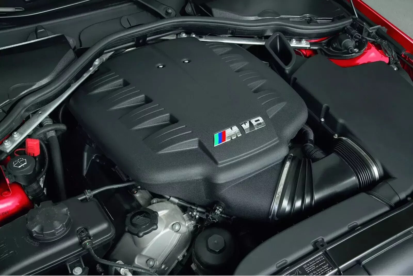 65 v 10. BMW m3 v8. Мотор BMW m3. BMW e92 двигатель. BMW m3 e92 engine.