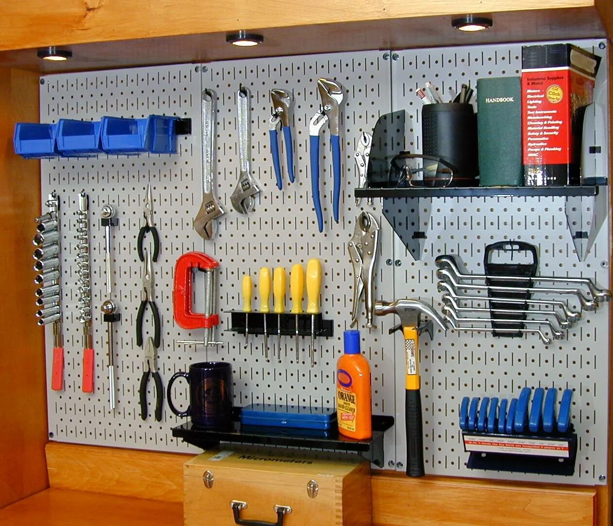 Storage tool