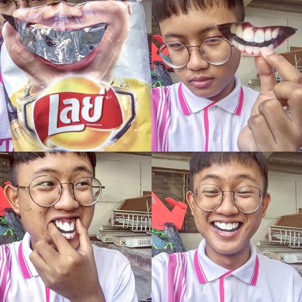 Кот улыбается. Улыбка шутка. Смешно смеемся. Улыбающийся смайлик. Широкая улыбка.