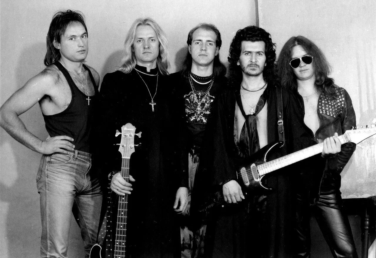 Группа интервью. Александр лукьянов бригадный подряд. Мураками адьос. Интервью с группой. Группа интервью.