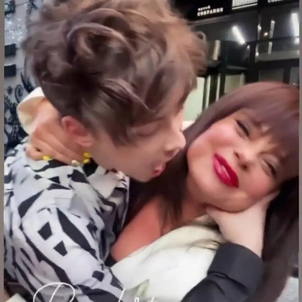 наташа королёва 2023. сергей глушко и наташа королева свадьба. сын наташи королевой и тарзана архип. архип глушко и наташа королева. что с семьей королевой происходит.