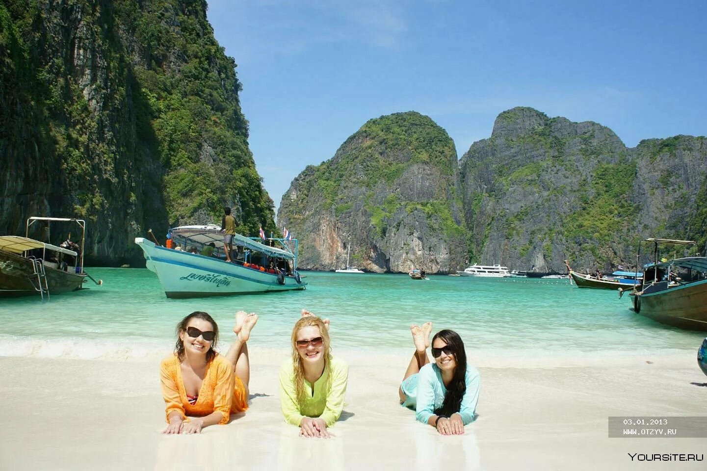 Тайланд в июле стоит ли. Пхи Пхи туристы. Таиланд Паттайя экскурсии. Бангкок Пхукет. Чайнат Таиланд.