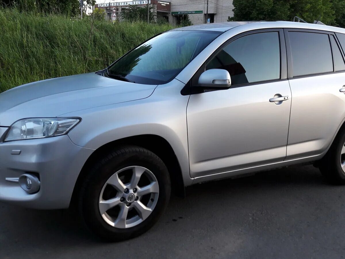 Куплю тойоту рав в челябинске. Toyota rav4 2011г. Тойота рав 4 2011. Rav4 2011 Рестайлинг. Rav4 xa30 Рестайлинг.