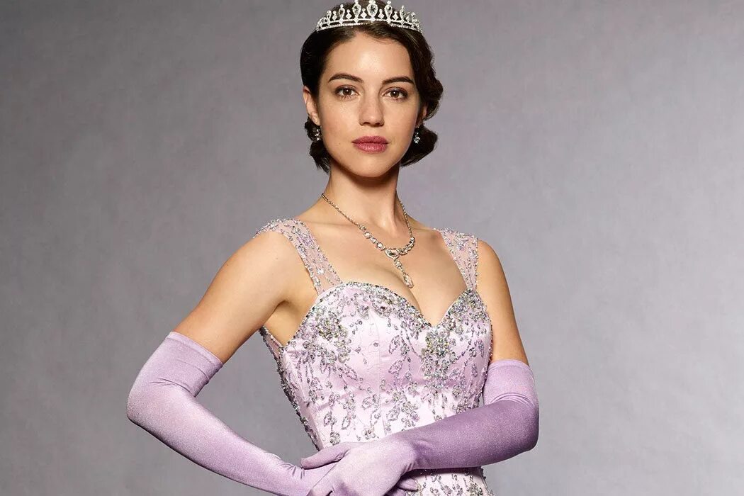 Золушка 3 злые чары леди тремейн. Елизаветта королева англия. Рисунок с 8 марта королева. Аделаида кейн фото. Эйфория 2 сезон смотреть онлайн zetflix.